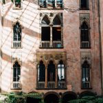 Centered photo of the Isabella Stewart Gardner Museum's Venetian arches